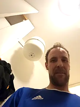 Mcnlrdam online show from February 12, 6:58 pm