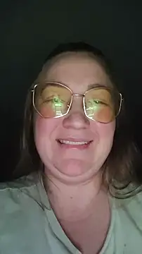 Kiss Eva online show from December 8, 1:24 am