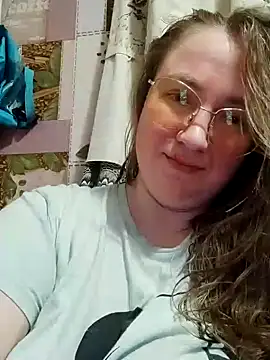 Kiss Eva online show from December 22, 5:21 pm