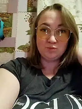 Kiss Eva online show from January 5, 9:47 pm