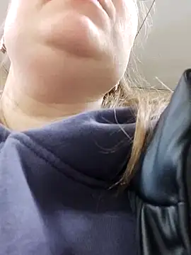 Kiss Eva online show from February 24, 10:13 am