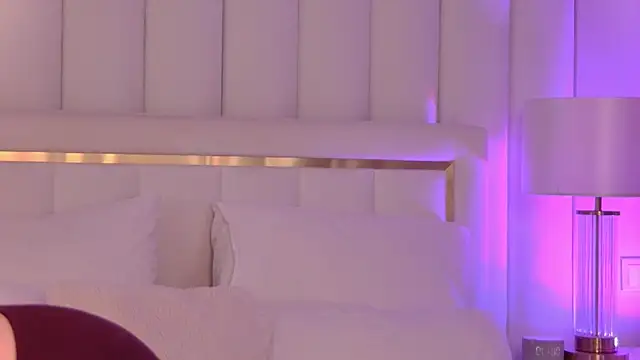 AshleyEvance online show from February 20, 4:20 am