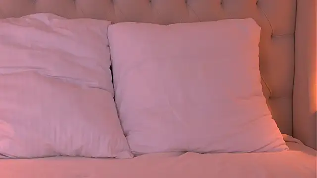 AshleyEvance online show from March 23, 6:39 am