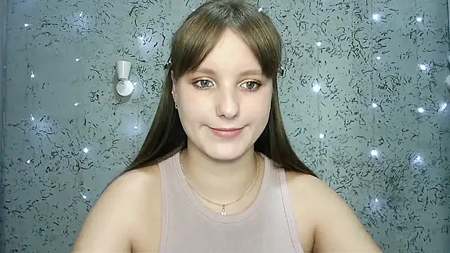 Snapshot of Leonaalove chatting on October 30, 8:16 am Leonaalove online show from October 30, 8:16 am