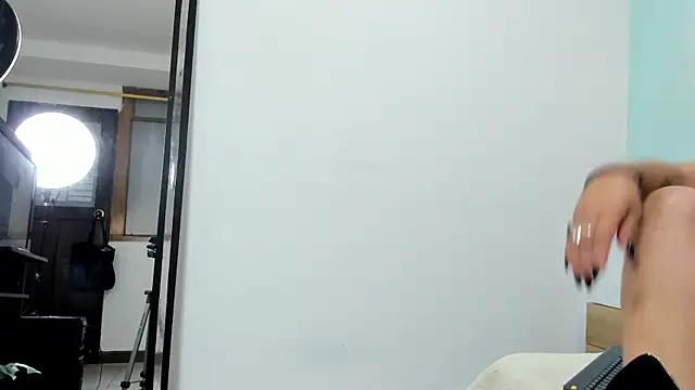 Snapshot of Marianee_Rousse chatting on November 30, 8:24 pm Marianee Rousse online show from November 30, 8:24 pm