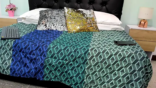 Snapshot of Marianee_Rousse chatting on December 3, 11:19 am Marianee Rousse online show from December 3, 11:19 am