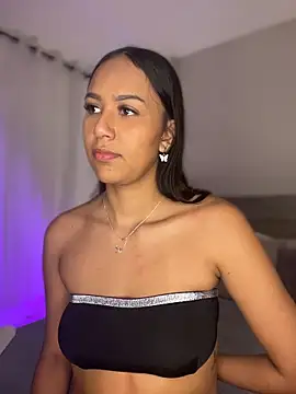 MiilaBlake online show from February 18, 8:05 pm