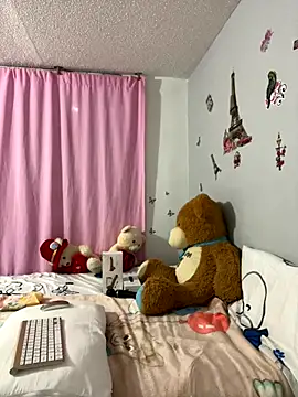 Snapshot of naomirouse_ chatting on October 3, 4:42 am naomirouse  online show from October 3, 4:42 am