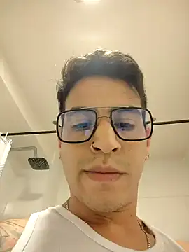 Snapshot of Juann-cock chatting on September 26, 11:53 pm Juann-cock online show from September 26, 11:53 pm