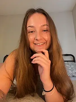 MadilynX777 online show from October 20, 10:43 pm