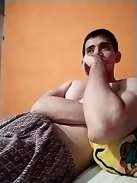 Snapshot of KingMaxiZ chatting on September 12, 5:18 am KingMaxiZ online show from September 12, 5:18 am