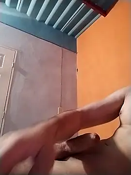 Snapshot of KingMaxiZ chatting on October 11, 5:17 am KingMaxiZ online show from October 11, 5:17 am