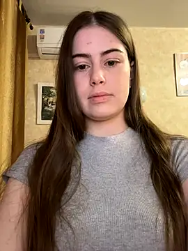 Snapshot of Soyyyaa chatting on December 4, 4:11 am Soyyyaa online show from December 4, 4:11 am