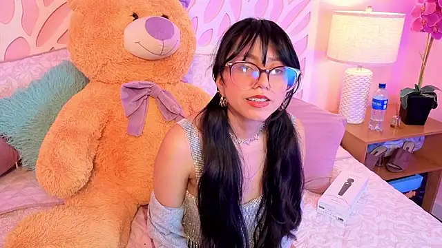 VioletxBloom online show from February 19, 8:49 pm