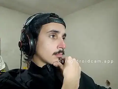 Snapshot of papito20cm chatting on September 19, 7:03 pm papito20cm online show from September 19, 7:03 pm