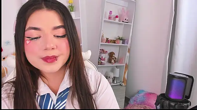 dolce antonellaa online show from February 7, 1:42 am