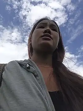 Snapshot of May_nhi chatting on July 9, 8:40 am May nhi online show from July 9, 8:40 am
