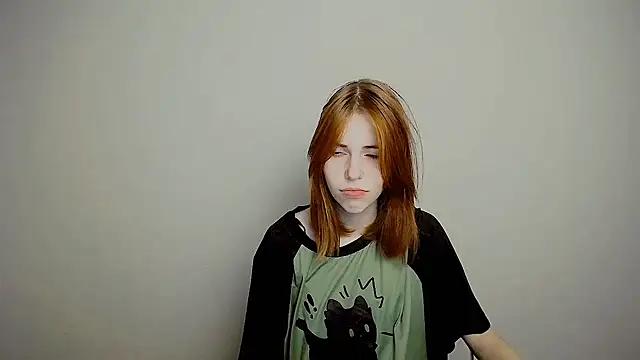 Snapshot of GuessMe___ chatting on October 23, 2:44 am GuessMe online show from October 23, 2:44 am