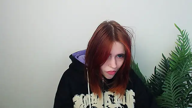 Snapshot of GuessMe___ chatting on October 26, 5:02 am GuessMe online show from October 26, 5:02 am