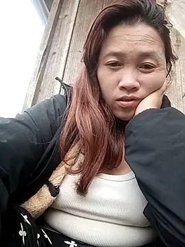 miumiu 00 online show from October 27, 9:24 am