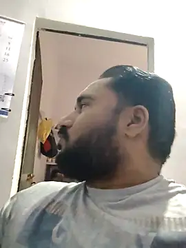 Snapshot of VijayLover69 chatting on October 5, 10:35 am VijayLover69 online show from October 5, 10:35 am