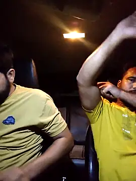 Snapshot of VijayLover69 chatting on November 2, 3:25 pm VijayLover69 online show from November 2, 3:25 pm