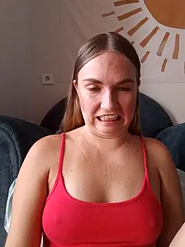 KisaVixen online show from September 18, 10:39 am