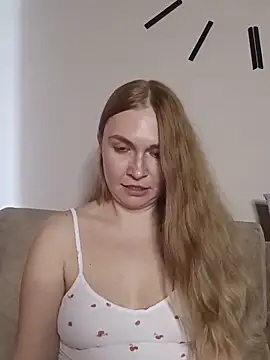 KisaVixen online show from May 25, 4:46 pm