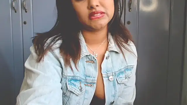 Indian GlowingMiax online show from September 17, 11:12 am