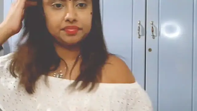 Indian GlowingMiax online show from September 18, 3:58 pm