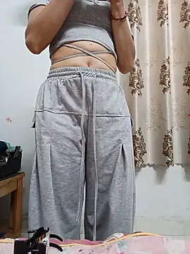 linda bae00 online show from May 27, 6:54 am