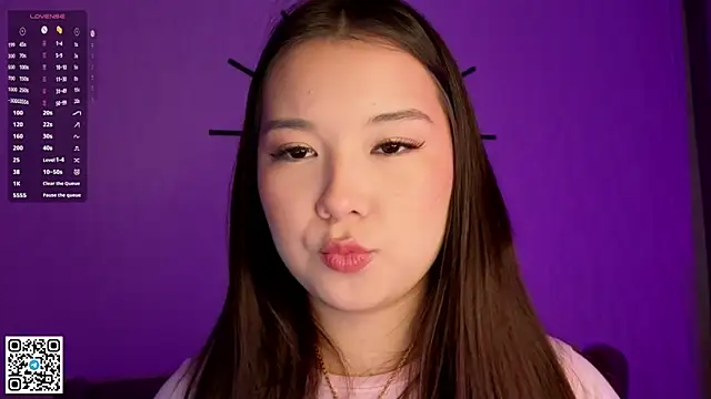 AlberthaEscue online show from November 9, 4:11 am