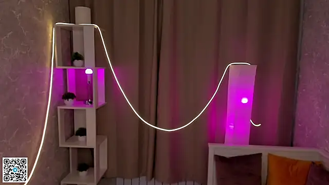 AlberthaEscue online show from November 22, 4:11 am