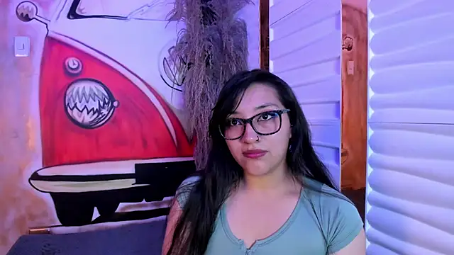 Skye bluee  online show from October 14, 3:07 am