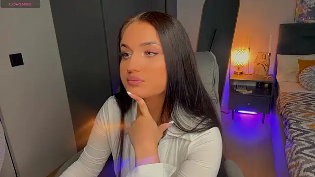 mygoddesshecate online show from June 17, 6:38 am