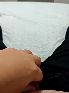 t-dog26 online show from February 18, 6:31 am