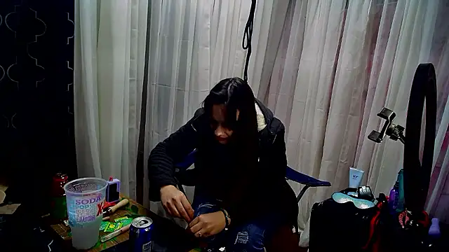 lillylooney online show from October 29, 3:53 am