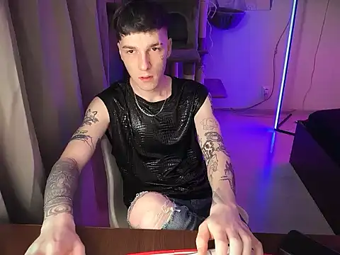 davesinner online show from February 28, 9:38 pm