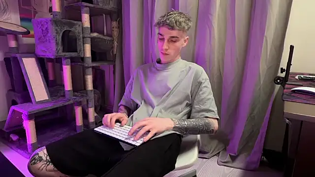 davesinner online show from April 14, 6:25 pm