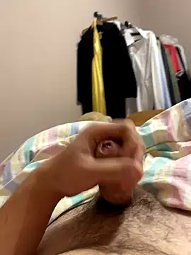 Snapshot of MrZli chatting on November 28, 7:22 am MrZli online show from November 28, 7:22 am