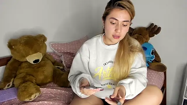 min-ji online show from April 17, 10:02 pm