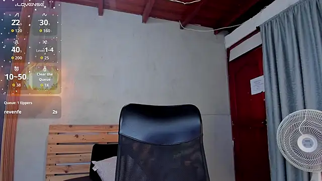 Snapshot of Daiisy_kiss chatting on November 21, 7:34 pm Daiisy kiss online show from November 21, 7:34 pm