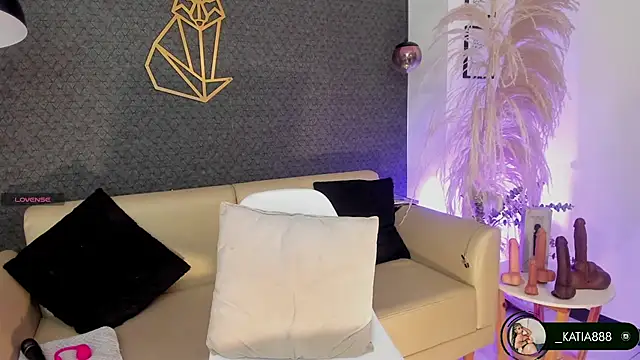 Katia fire online show from March 2, 12:35 am