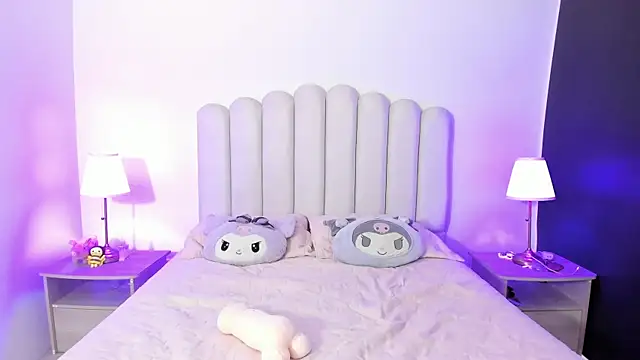 SofieBunnie online show from September 29, 10:14 pm