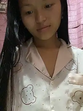 milo bae online show from April 17, 11:08 pm