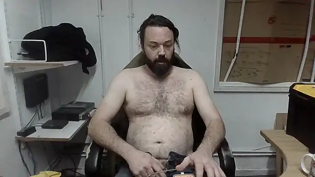 rogerevenmore online show from November 25, 5:02 pm