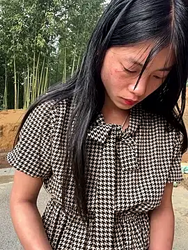 EmLy02 online show from April 3, 1:03 am