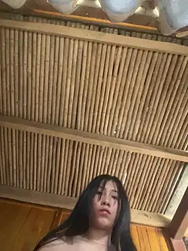 EmLy02 online show from April 11, 8:40 am