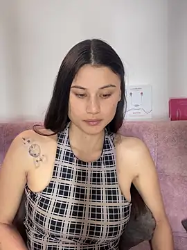 VioletaLorette online show from October 29, 1:52 am