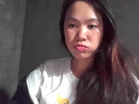 fanchunn online show from December 18, 1:39 pm